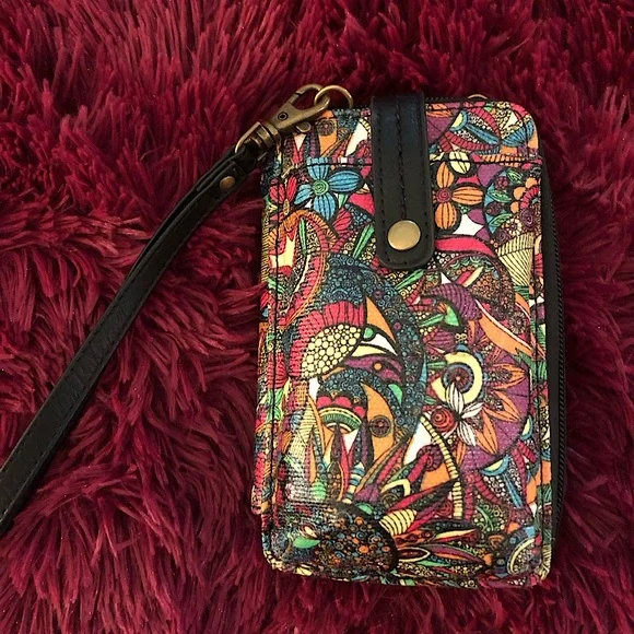 Sakroots fabulous wrist Wallet/phone holder - Excellent condition - Picture 1 of 4